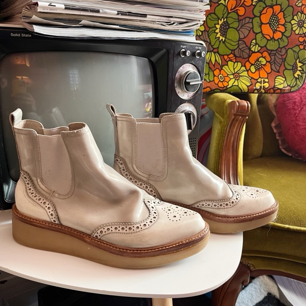 Vintage white boots